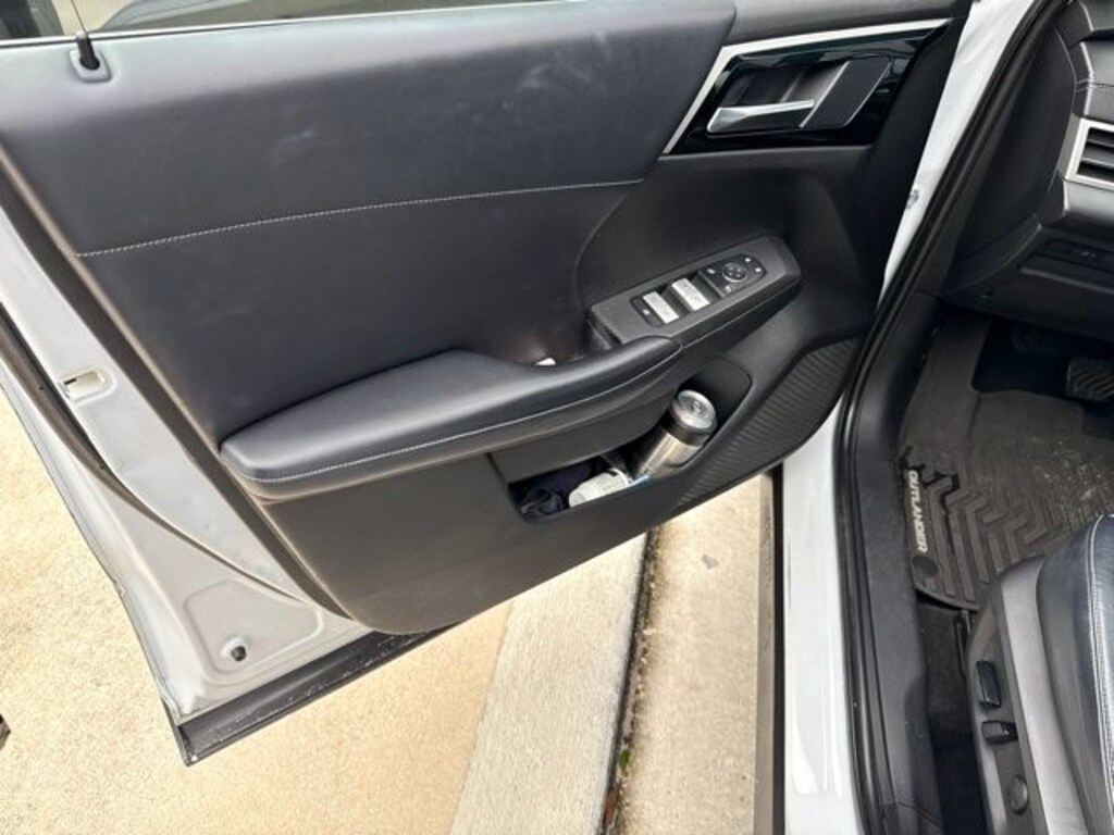 Used 2022 Mitsubishi Outlander CUV