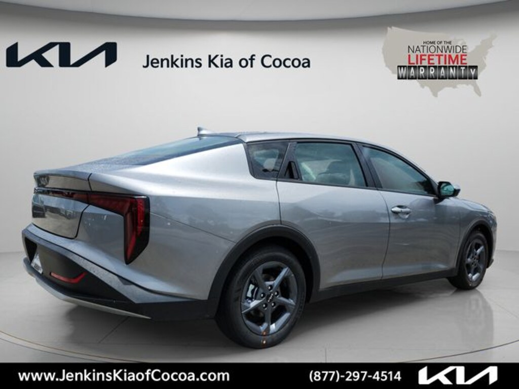 New 2026 Kia K4 LXS Sedan