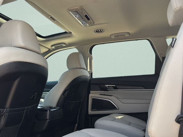 2024 Kia Telluride EX - Photo 16