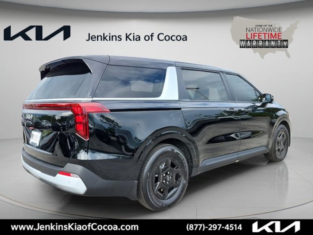 New 2026 Kia Carnival LXS Minivan/Van