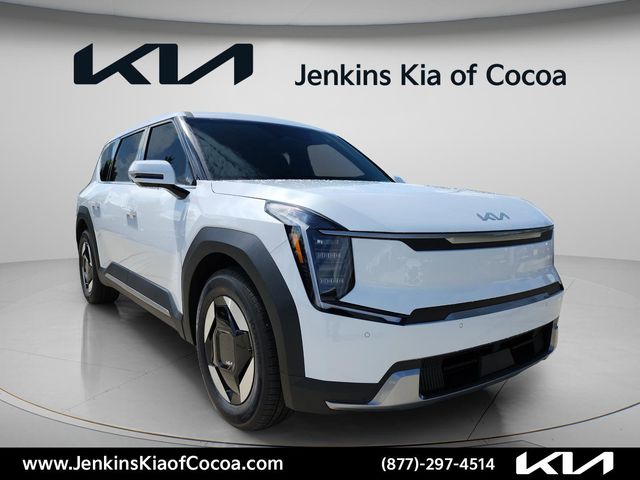 2026 Kia EV9 Light L/R's photo