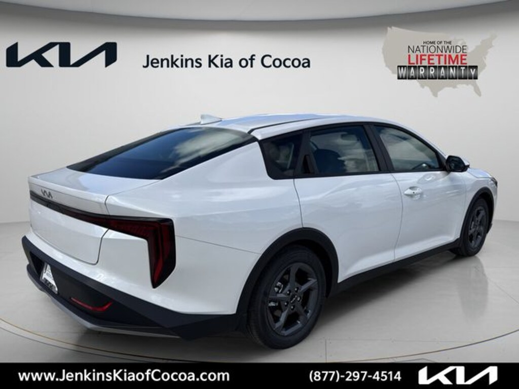 New 2026 Kia K4 LXS Sedan