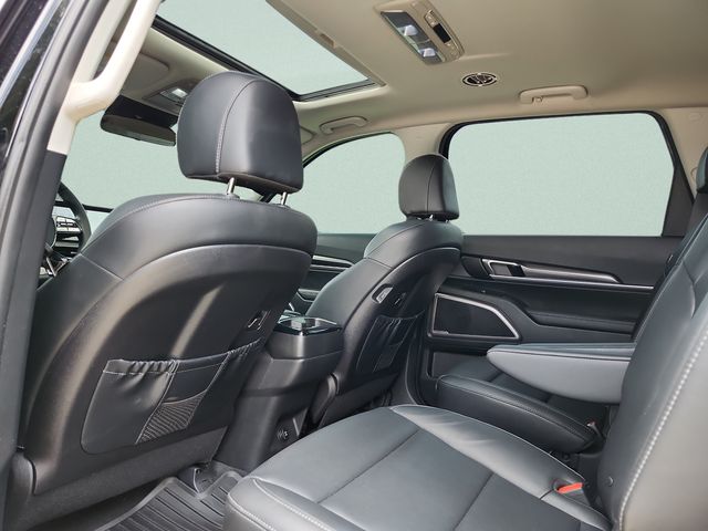 2025 Kia Telluride S - Photo 16