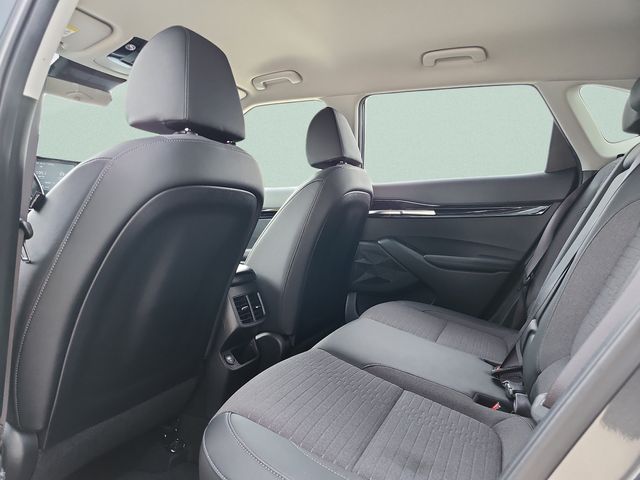 2023 Kia Seltos S - Photo 16