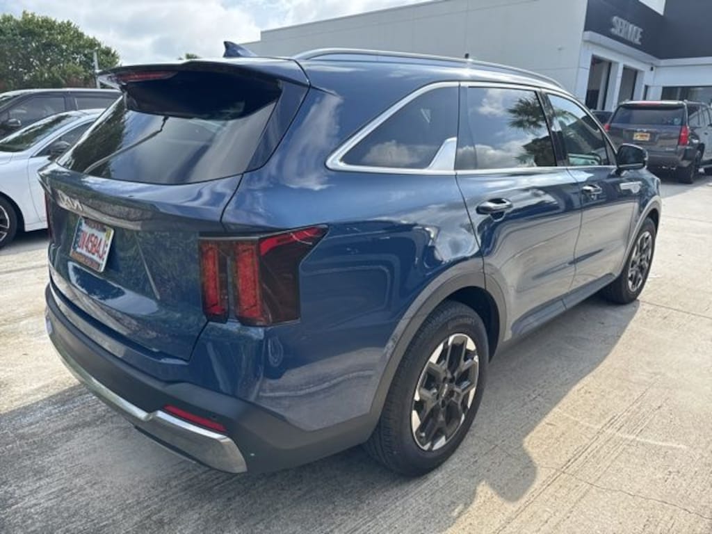 Certified 2025 Kia Sorento S SUV