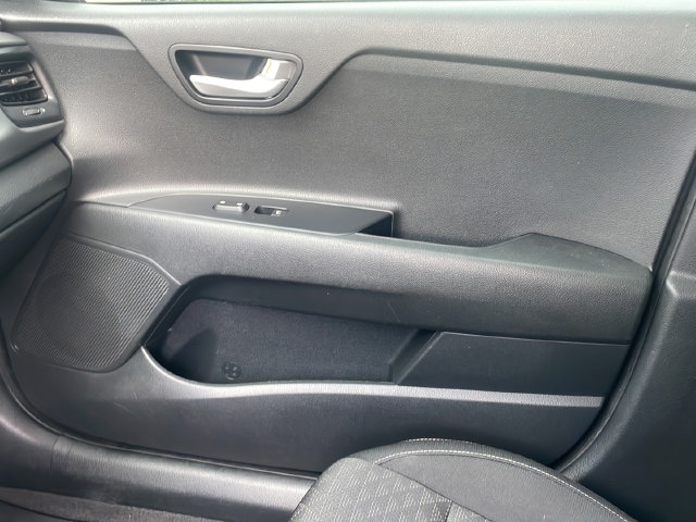 2021 Kia Rio S - Photo 31