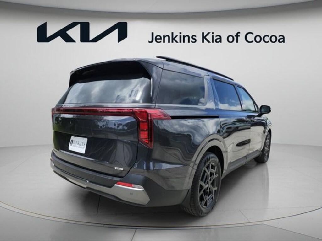 New 2026 Kia Carnival Hybrid SX Minivan/Van