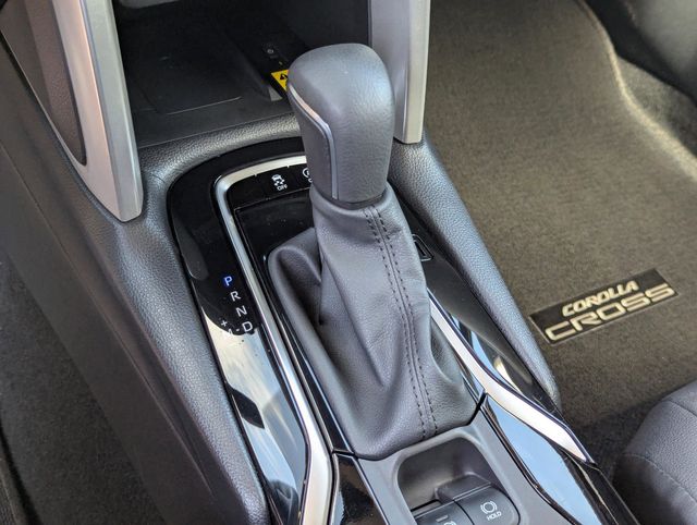 2023 Toyota Corolla Cross XLE - Photo 27