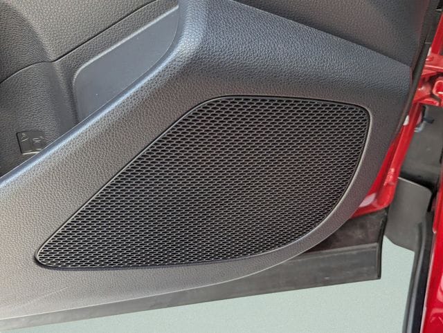 2023 Toyota Corolla Cross XLE - Photo 17