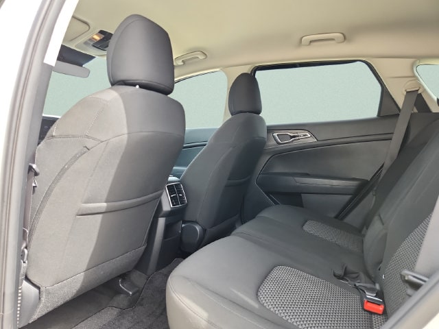 2024 Kia Sportage LX - Photo 15