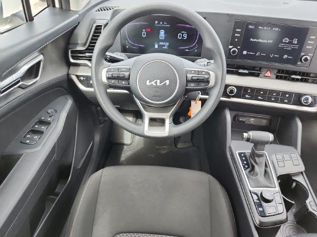 2024 Kia Sportage LX - Photo 14