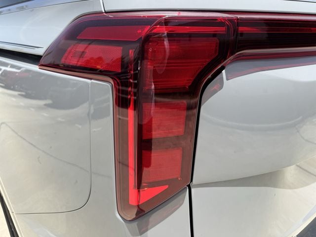 2025 Kia Carnival EX - Photo 14