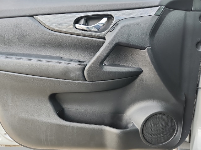 2016 Nissan Rogue SL - Photo 31