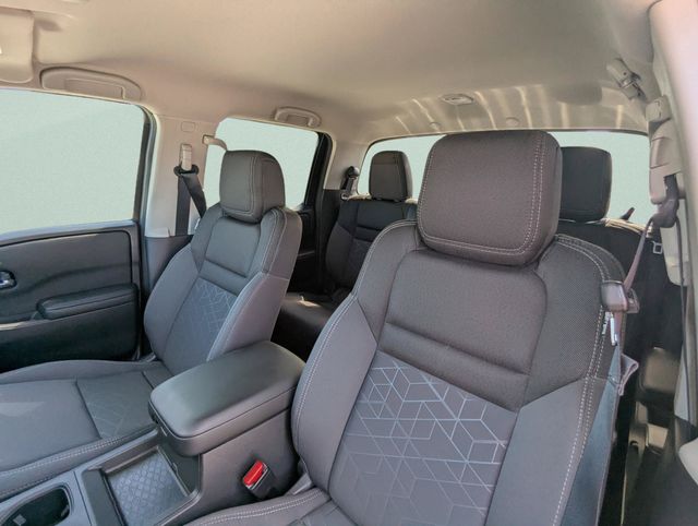 2025 Nissan Frontier SV - Photo 21