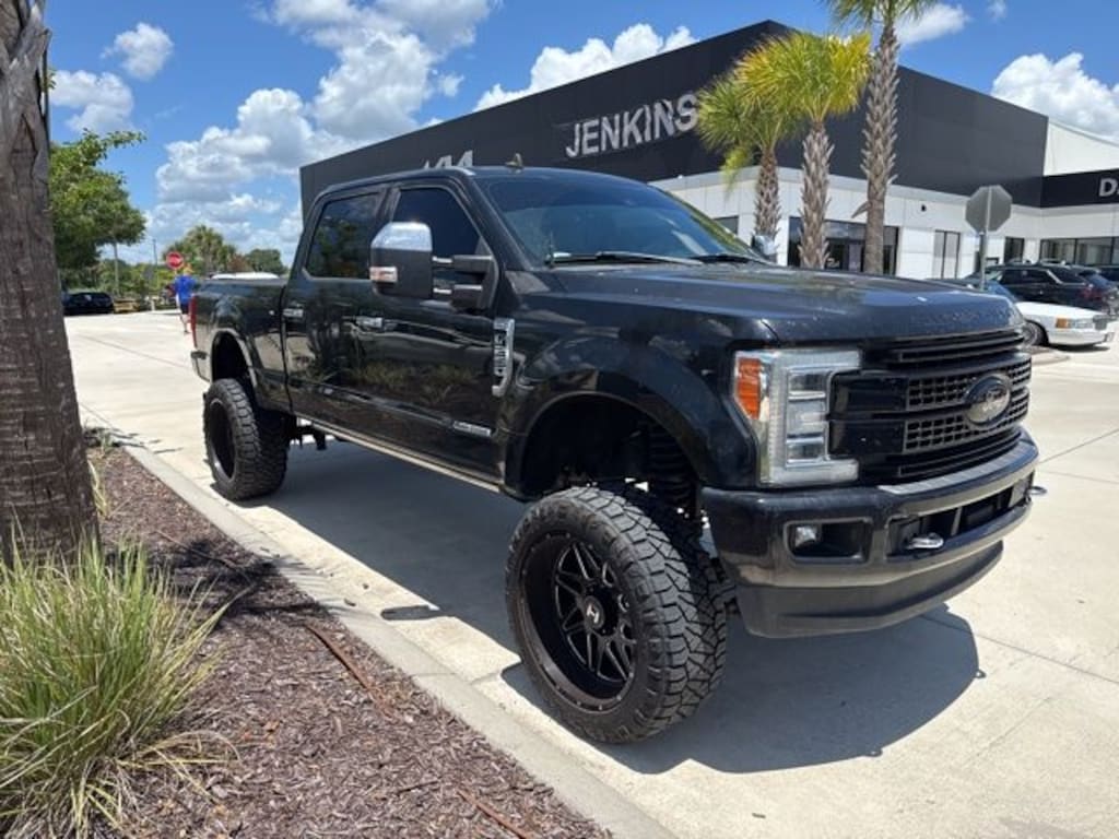 Used 2019 Ford F-250 Truck Crew Cab