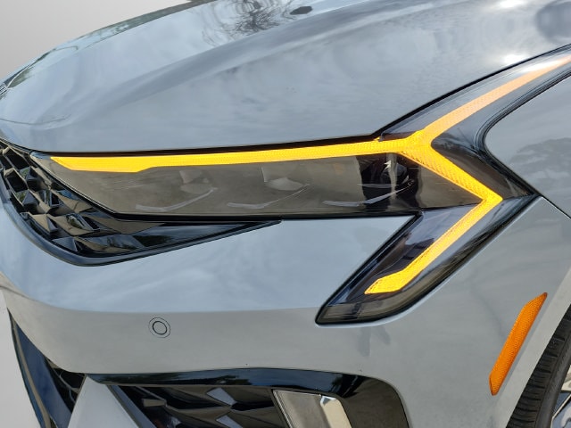 2025 Kia K5 GT-Line - Photo 32