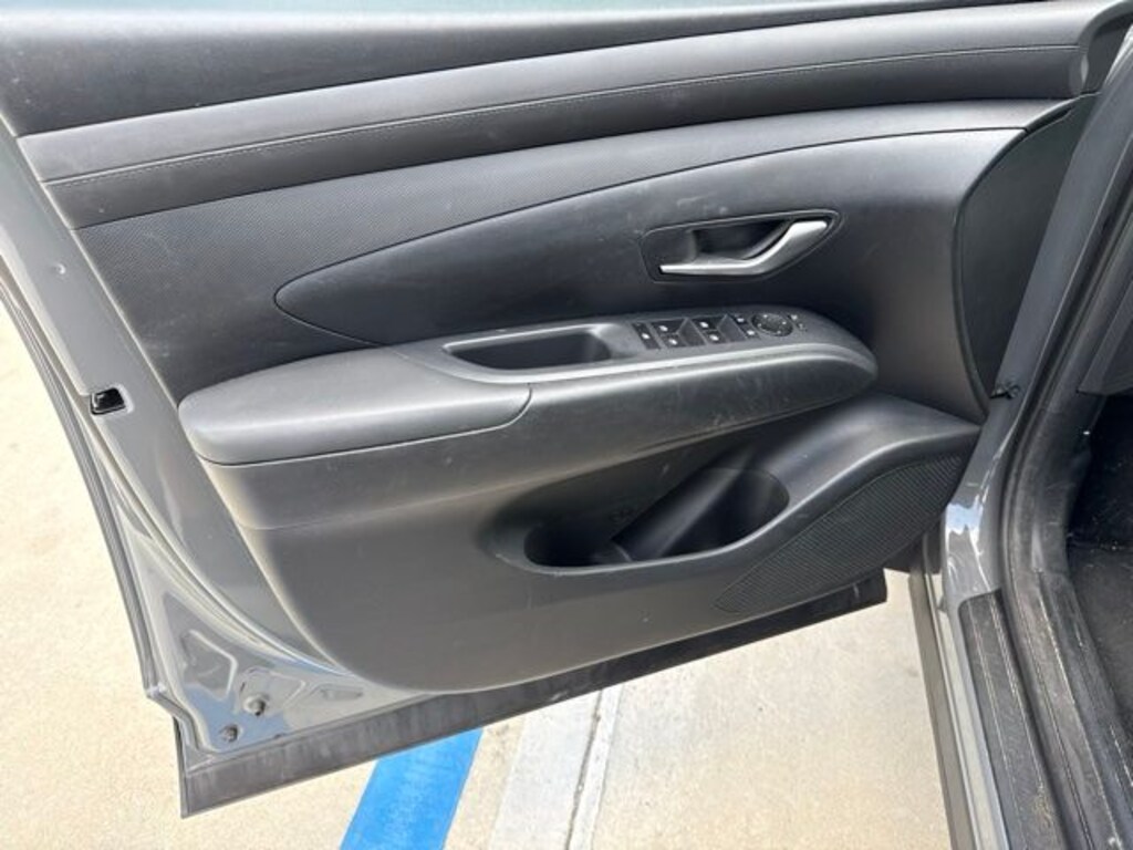 Used 2025 Hyundai Tucson SE SUV