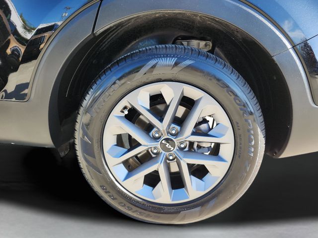 2024 Kia Telluride LX - Photo 33