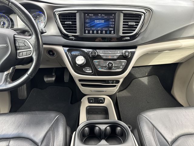 2020 Chrysler Pacifica Touring L - Photo 20