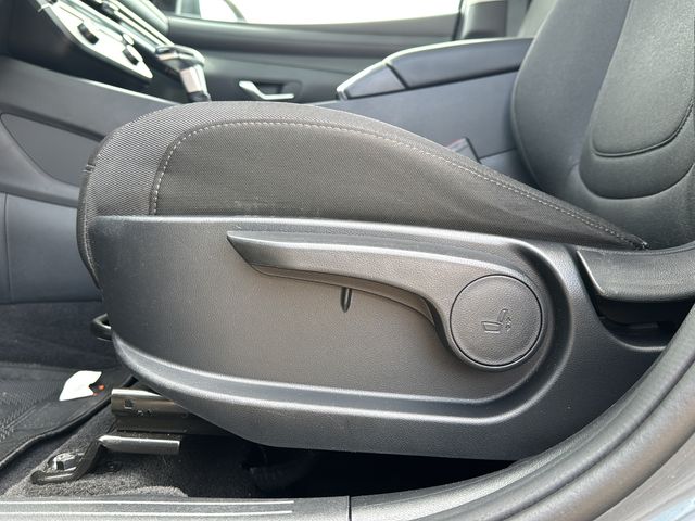 2025 Hyundai Tucson SE - Photo 24