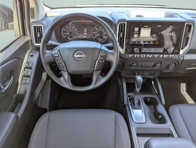 2025 Nissan Frontier SV - Photo 15