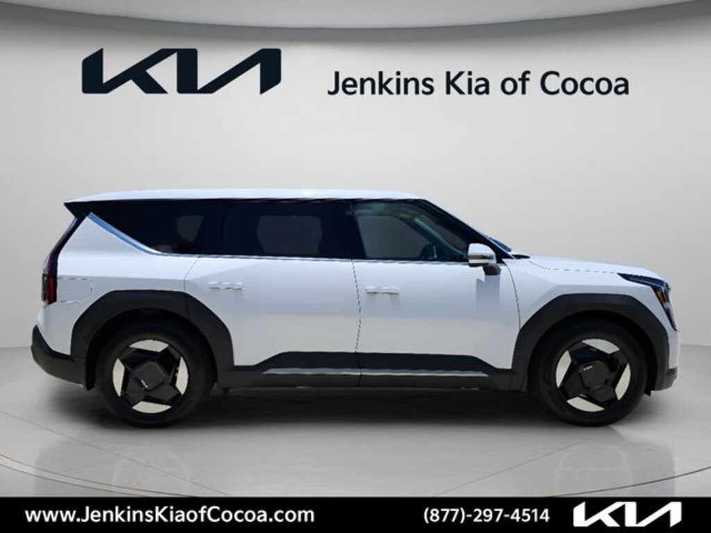 New 2026 Kia EV9 Light Long Range SUV