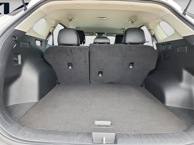 2025 Kia Sportage EX - Photo 12