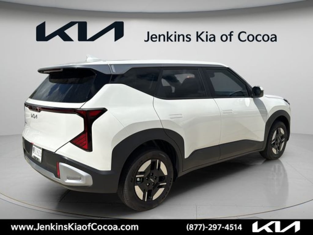 Certified 2027 Kia Seltos LX SUV
