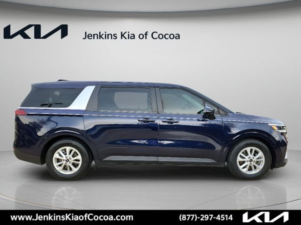 Used 2024 Kia Carnival LX MPV