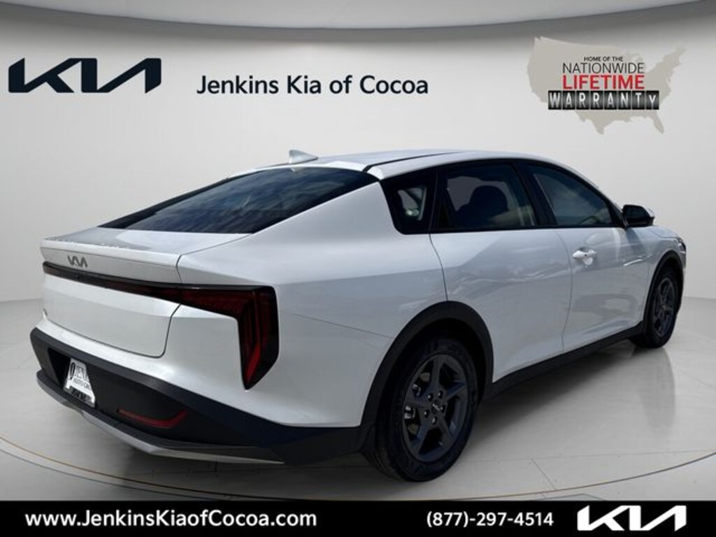 New 2026 Kia K4 LXS Sedan
