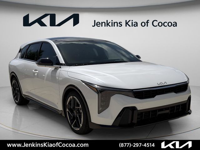 2026 Kia K4 GT-Line AT Hatchback's photo