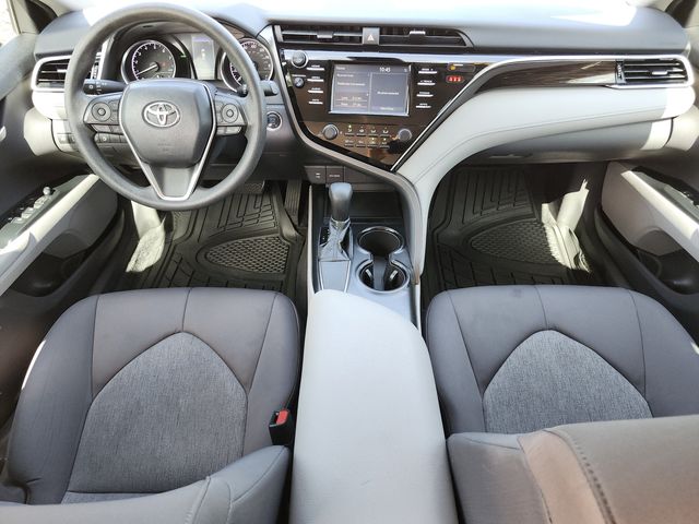 2018 Toyota Camry LE - Photo 17