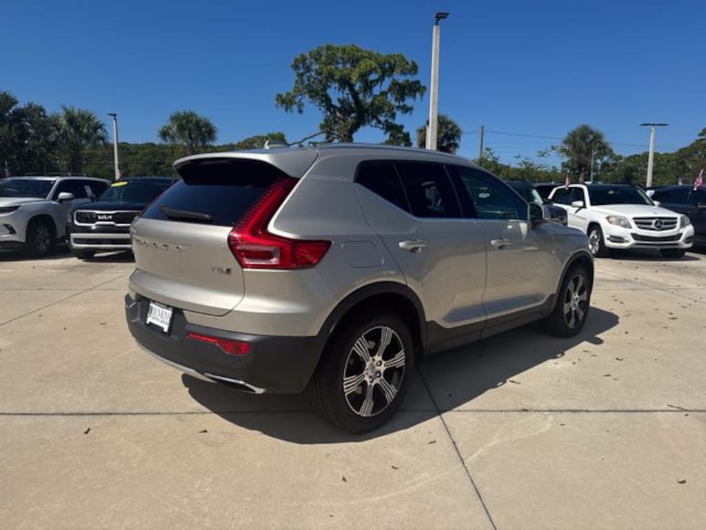 Used 2019 Volvo XC40 T5 Inscription SUV