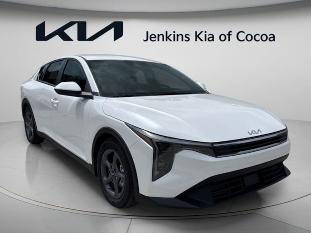 New 2026 Kia K4 LXS Sedan