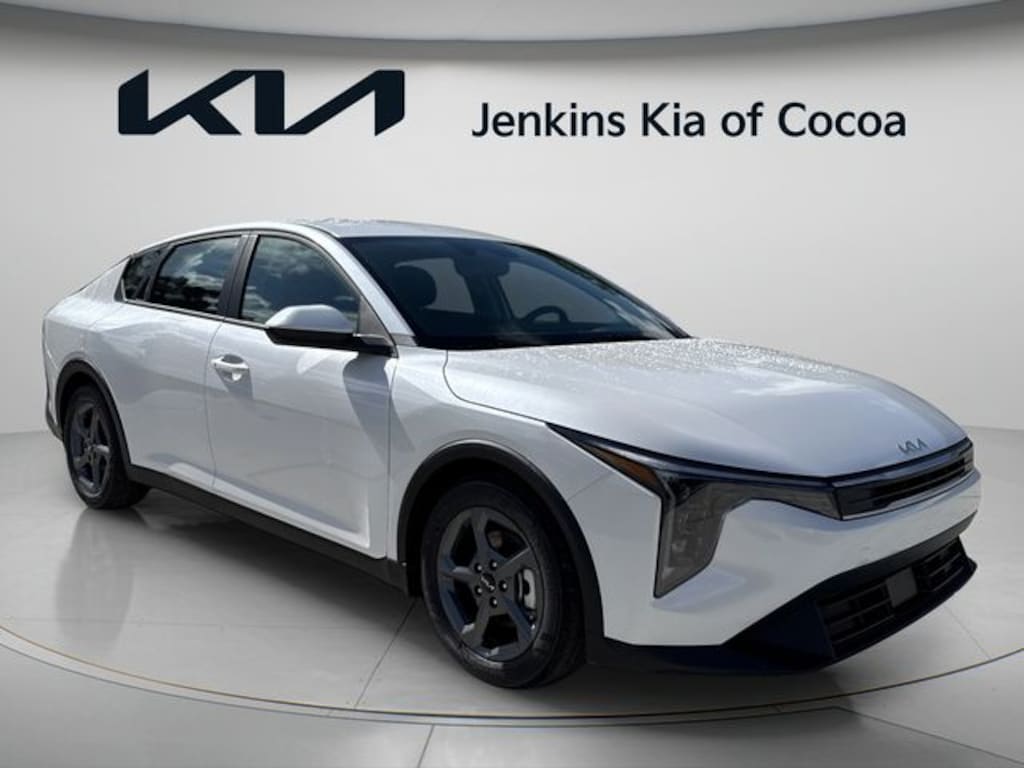New 2026 Kia K4 LXS Sedan