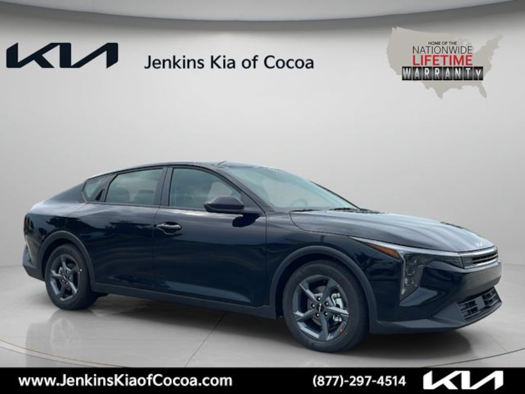 New 2026 Kia K4 LXS Sedan