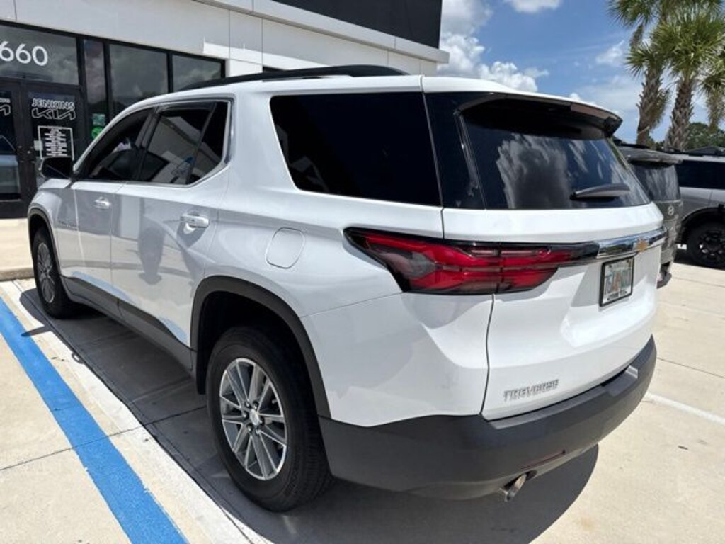 Used 2023 Chevrolet Traverse LT Cloth w/1LT SUV