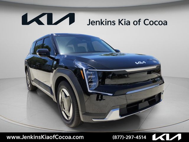 2026 Kia EV9 Light L/R's photo