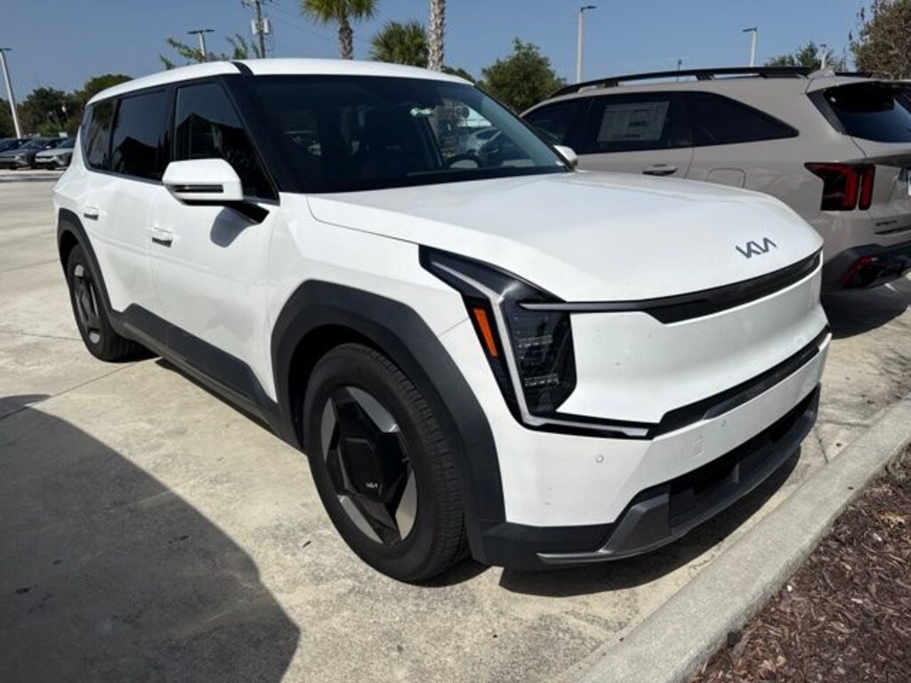 Certified 2024 Kia EV9 Light Long Range SUV