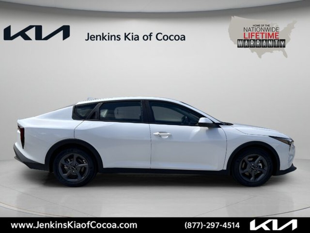 New 2026 Kia K4 LXS Sedan
