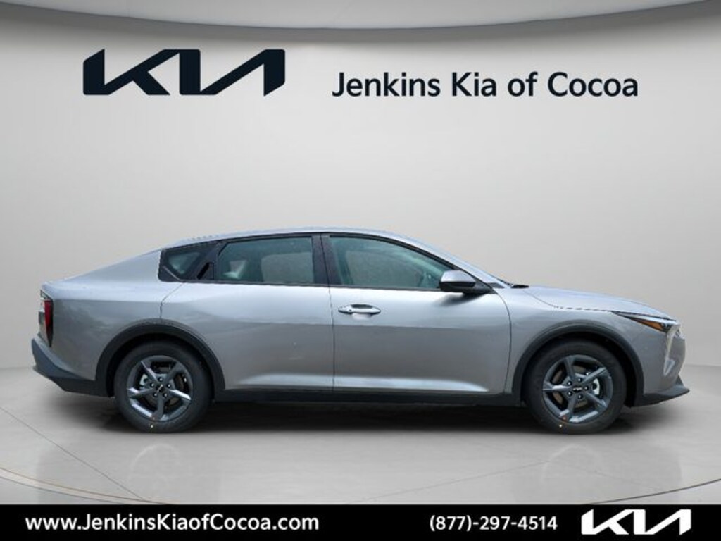 New 2026 Kia K4 LXS Sedan
