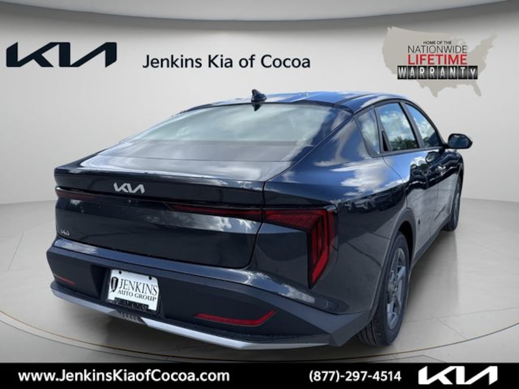 New 2026 Kia K4 LXS Sedan