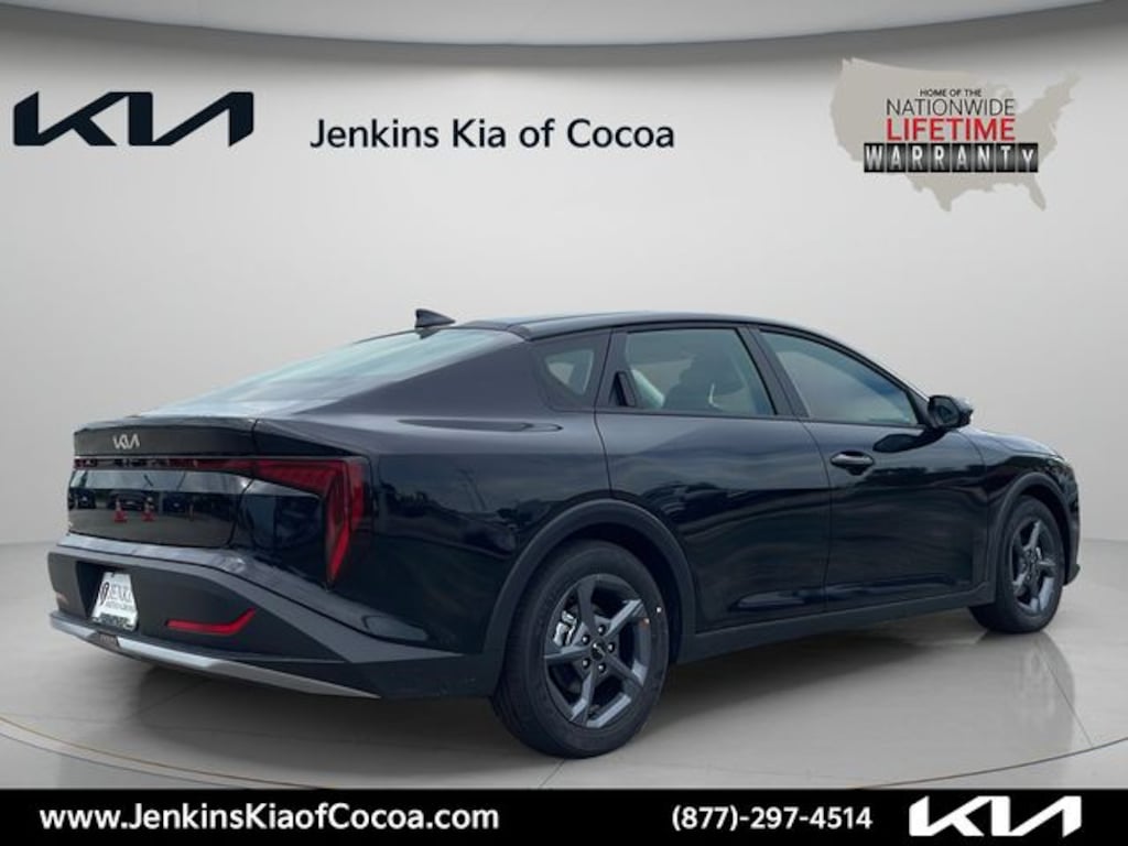 New 2026 Kia K4 LXS Sedan