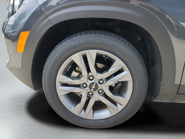 2023 Kia Seltos S - Photo 29