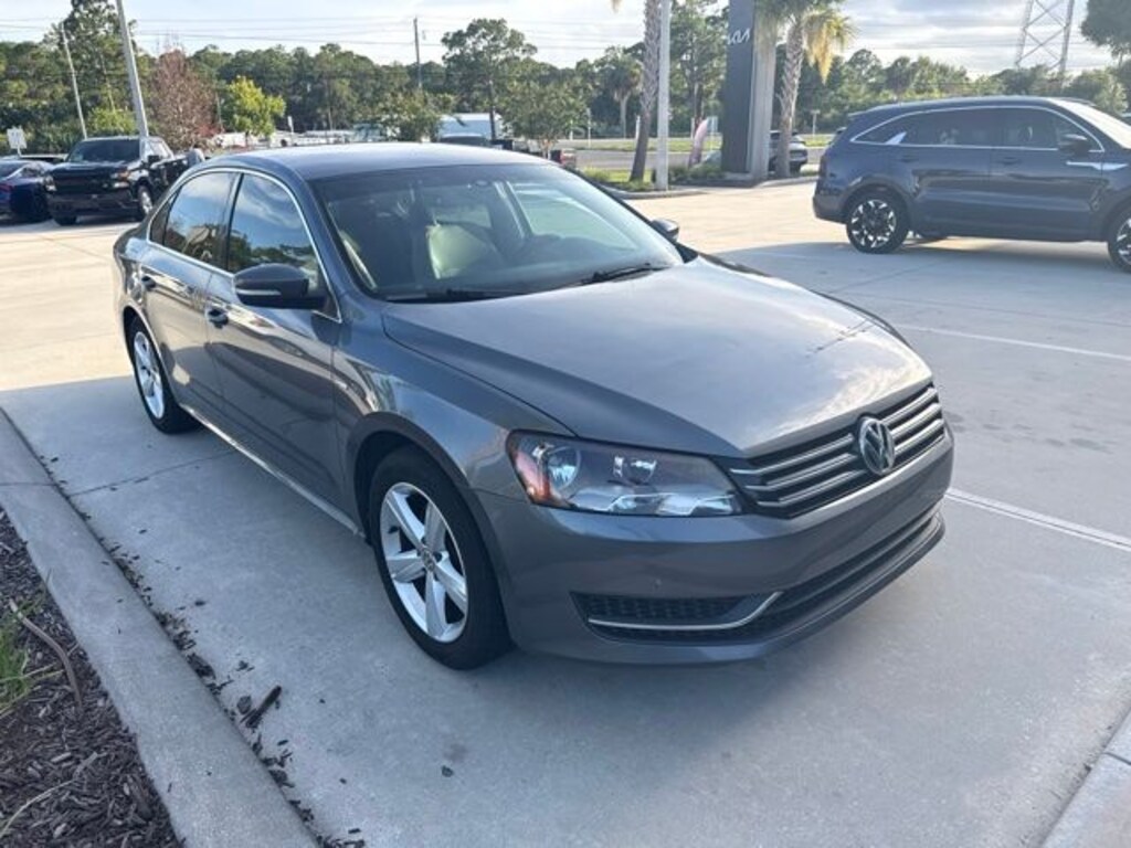 Used 2014 Volkswagen Passat 1.8T Sedan