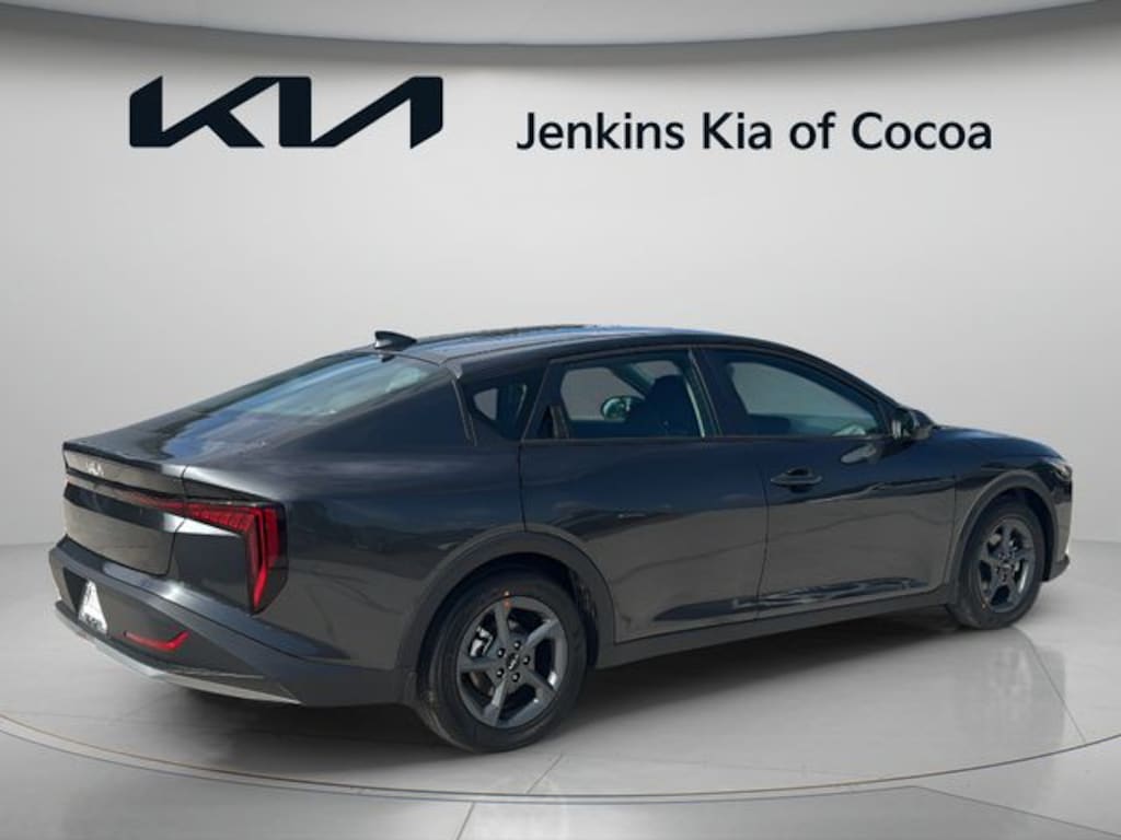 New 2026 Kia K4 LXS Sedan