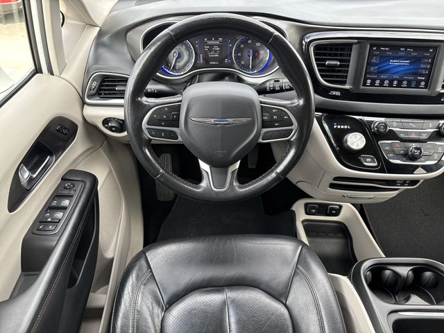 2020 Chrysler Pacifica Touring L - Photo 19