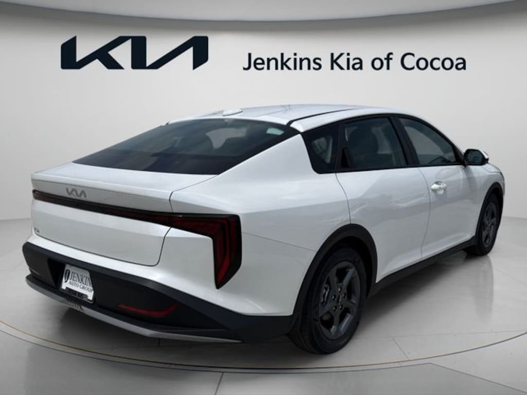 New 2026 Kia K4 LXS Sedan