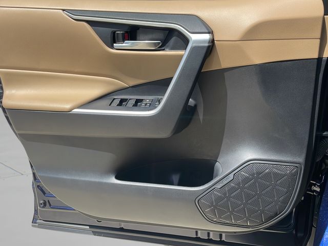 2022 Toyota RAV4 XLE Premium - Photo 30