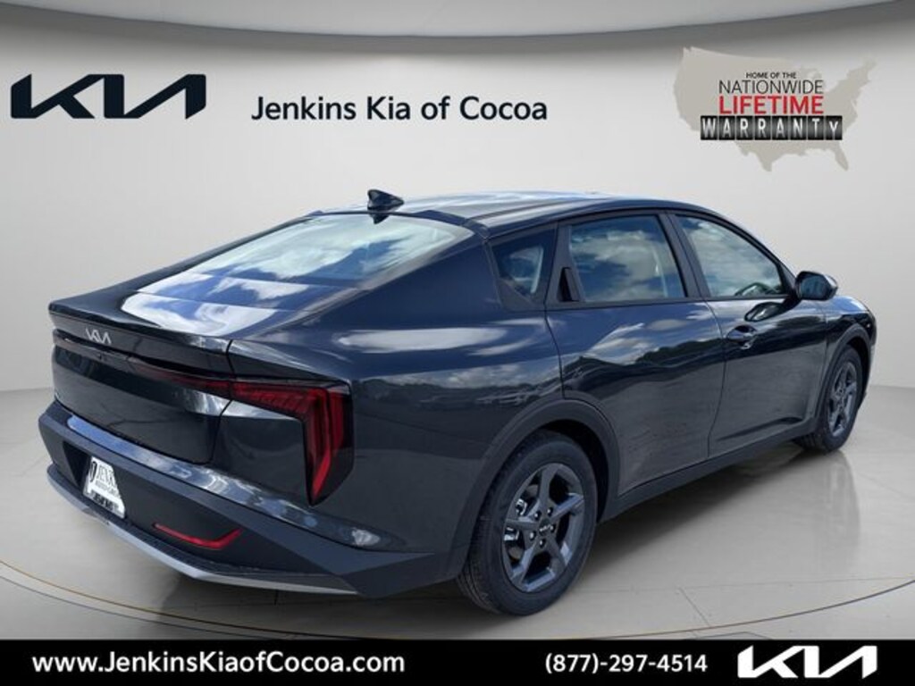 New 2026 Kia K4 LXS Sedan